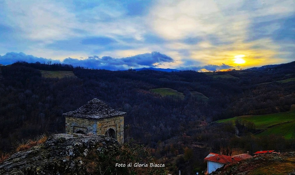 Bore (Pr). Vista panoramica Rocca di Pozzolo. Foto di Gloria Biacca