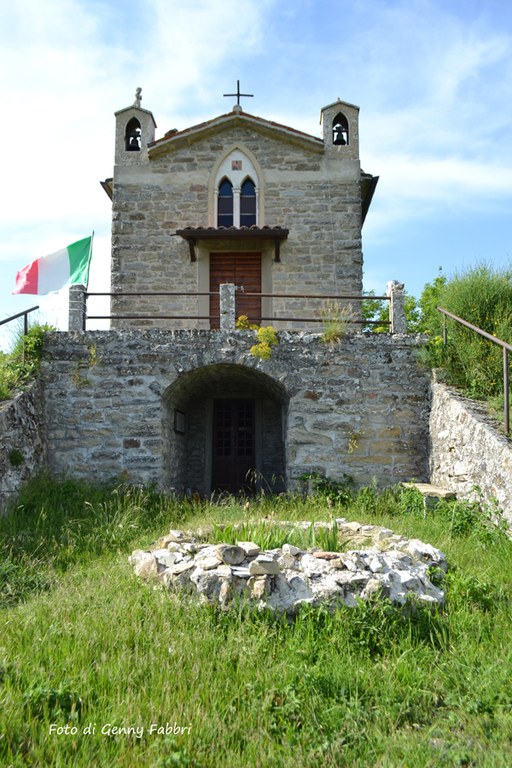 Santa Sofia (Fc). Chiesa di Castellaccio del Biserno. Foto di Genny Fabbri