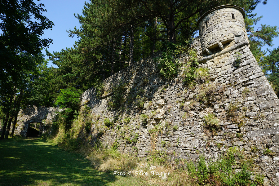Sestola (Mo). Le mura della Rocca. Foto di Sara Biagini