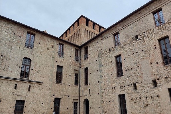 Varano de' Melegari (Pr): mastio del Castello